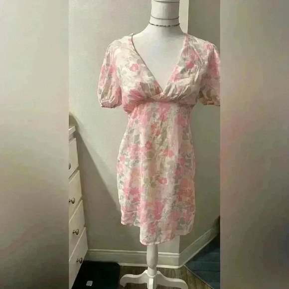 PRINCESS POLLY floral mini dress size US 6 - Picture 2 of 8